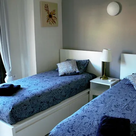 Apartment Seaside Haven: With Terrace Fuengirola