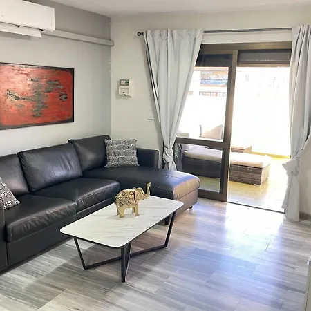 Apartment Seaside Haven: With Terrace *