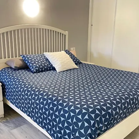 Seaside Haven: With Terrace *
